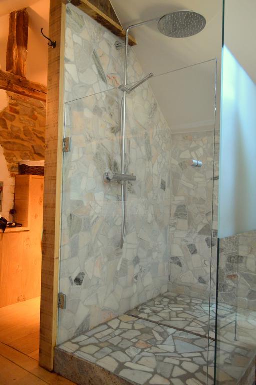 B&B Le Vieux Marronnier Foy-Notre-Dame Rom bilde