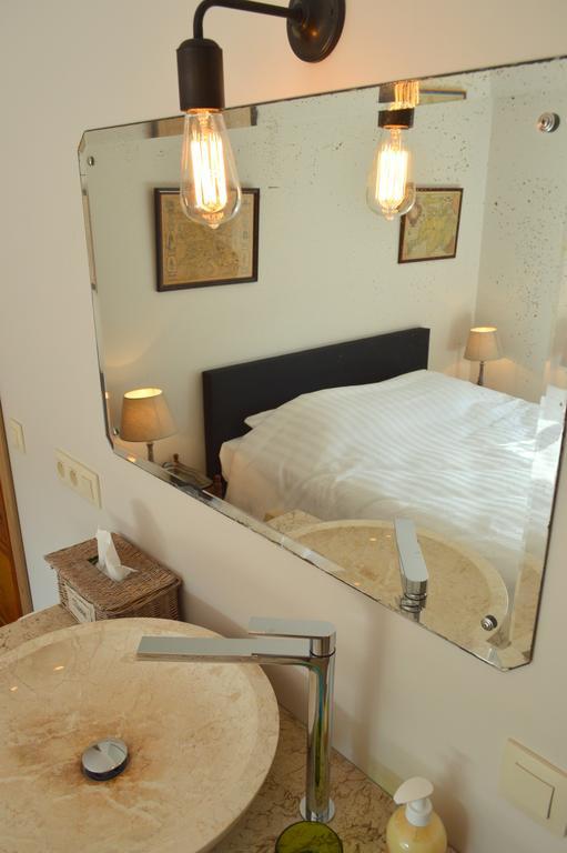 B&B Le Vieux Marronnier Foy-Notre-Dame Rom bilde