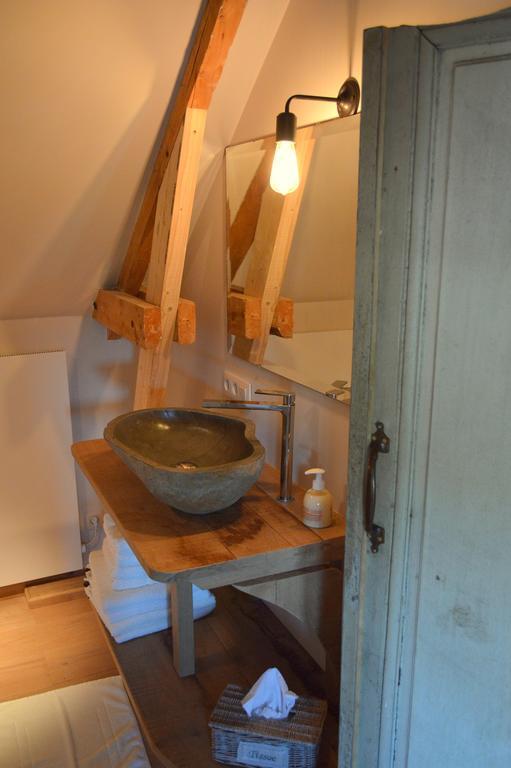 B&B Le Vieux Marronnier Foy-Notre-Dame Rom bilde